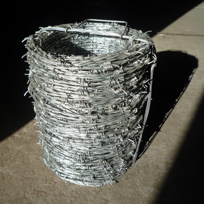 Single Twist Barbed Wire for Fence Replacement: Repair or Replace?